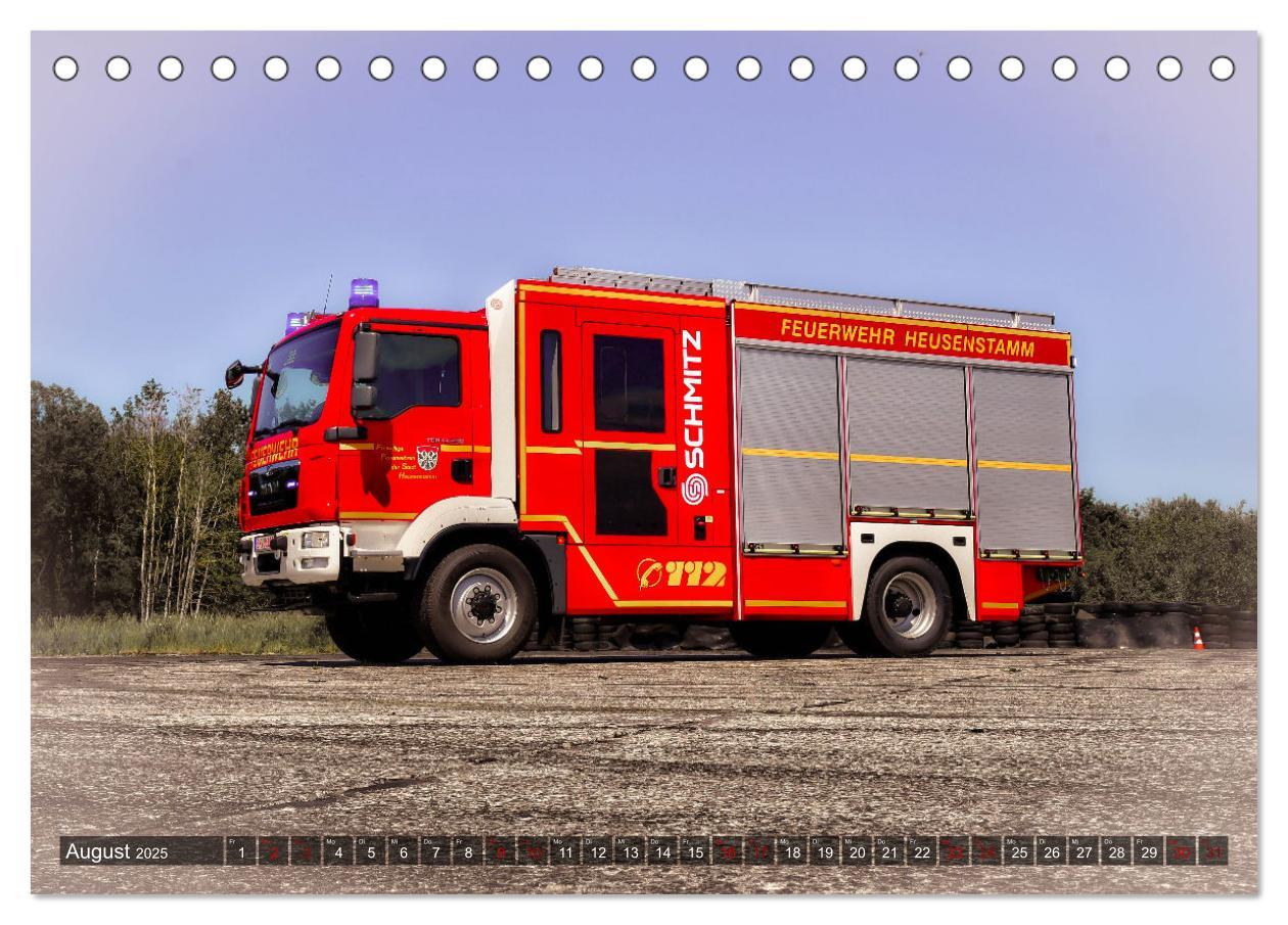 Bild: 9783383897603 | Feuerwehrfahrzeuge (Tischkalender 2025 DIN A5 quer), CALVENDO...