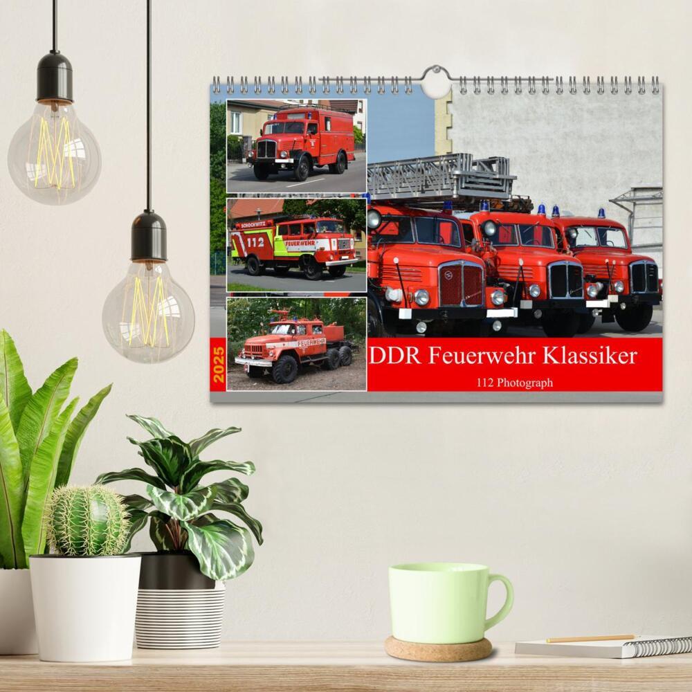 Bild: 9783457186626 | DDR Feuerwehr Klassiker (Wandkalender 2025 DIN A4 quer), CALVENDO...