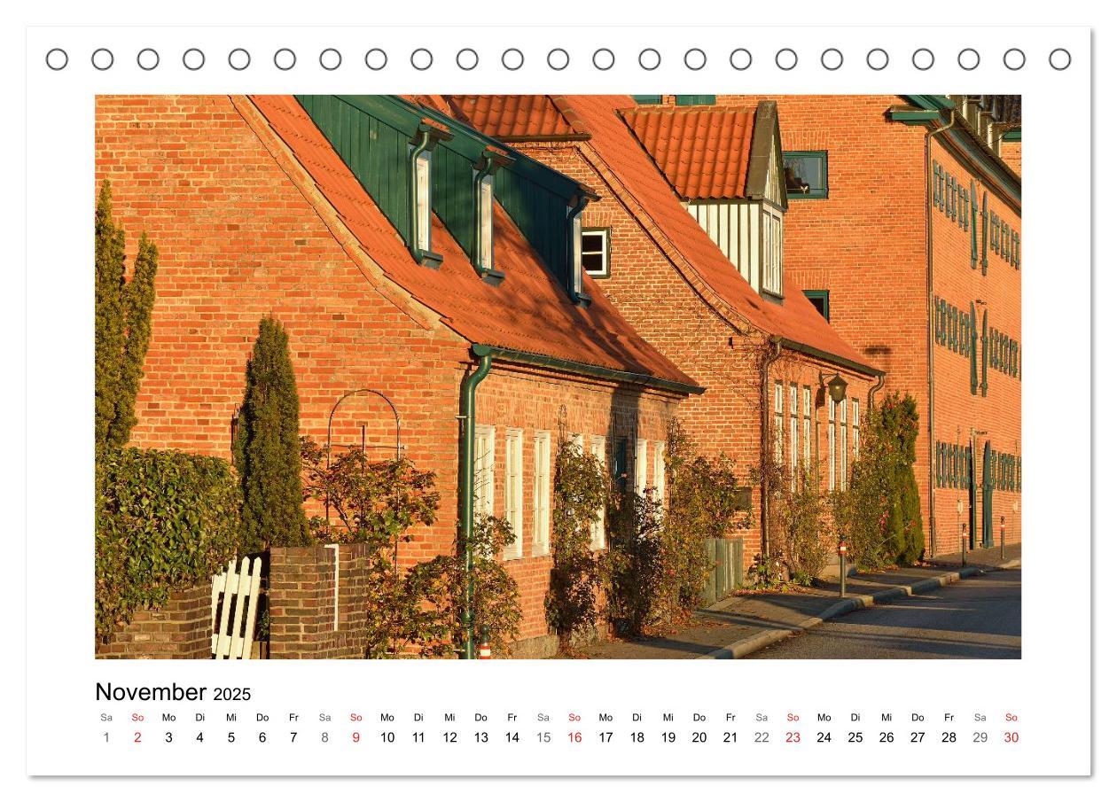 Bild: 9783435798810 | Kiel und Umland (Tischkalender 2025 DIN A5 quer), CALVENDO...