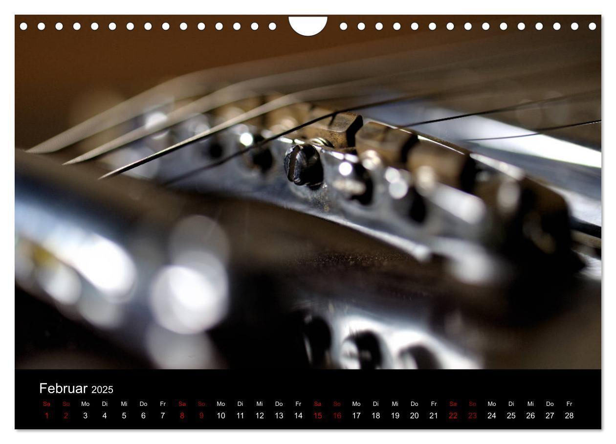 Bild: 9783435432431 | Feinheiten - Alte Gitarren im Detail (Wandkalender 2025 DIN A4...