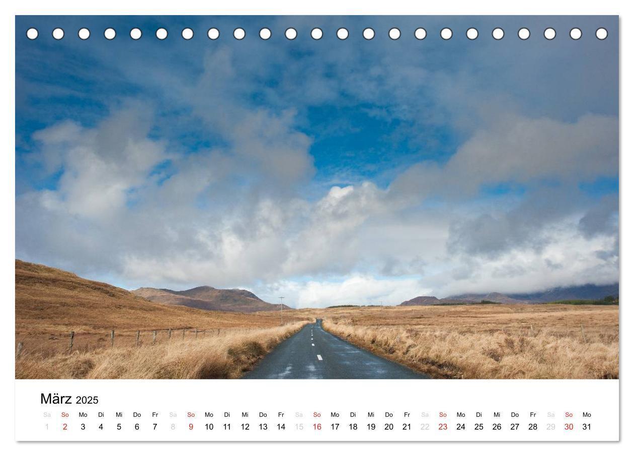 Bild: 9783435825189 | Irland. Wild Atlantic Views. (Tischkalender 2025 DIN A5 quer),...