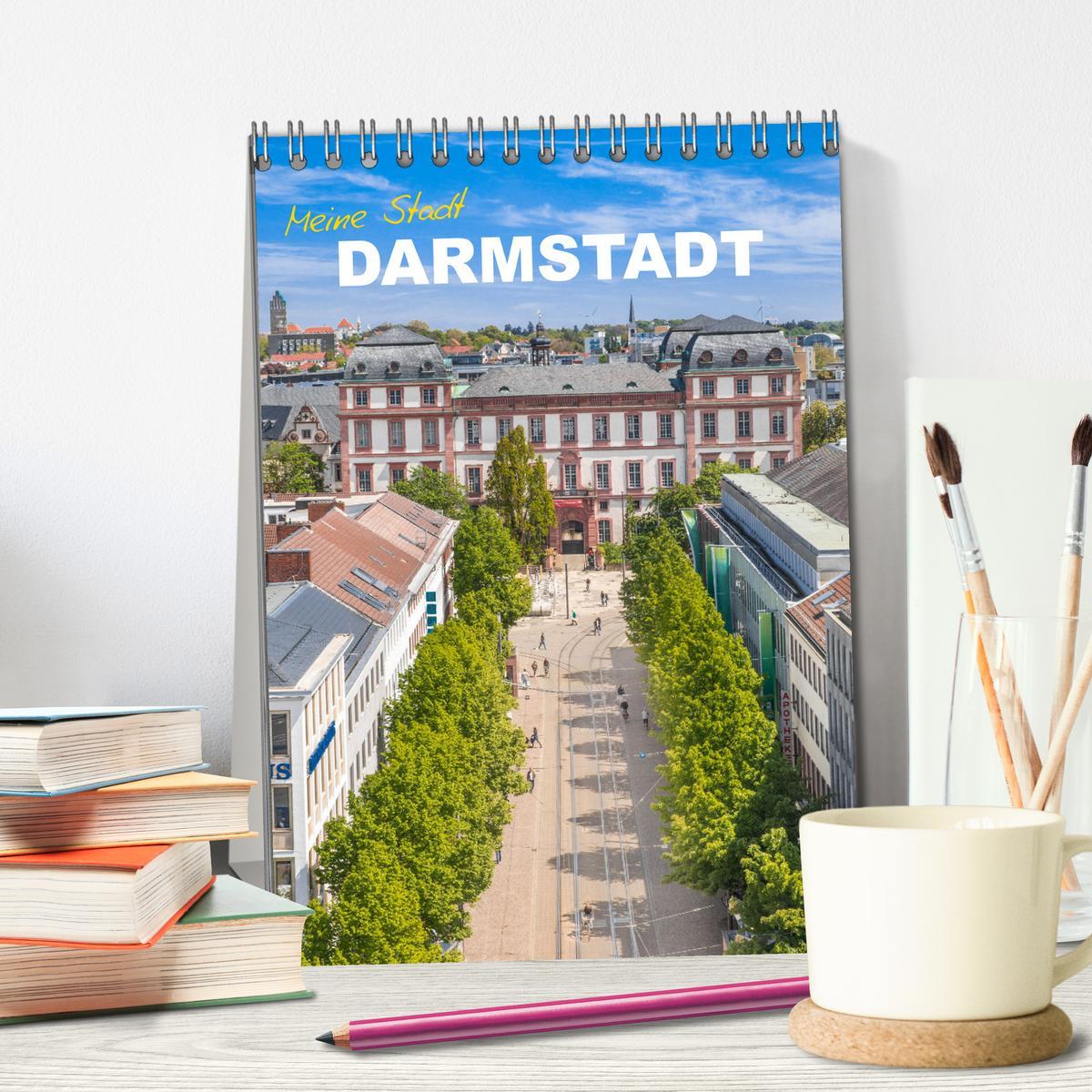 Bild: 9783435986521 | Meine Stadt Darmstadt (Tischkalender 2025 DIN A5 hoch), CALVENDO...