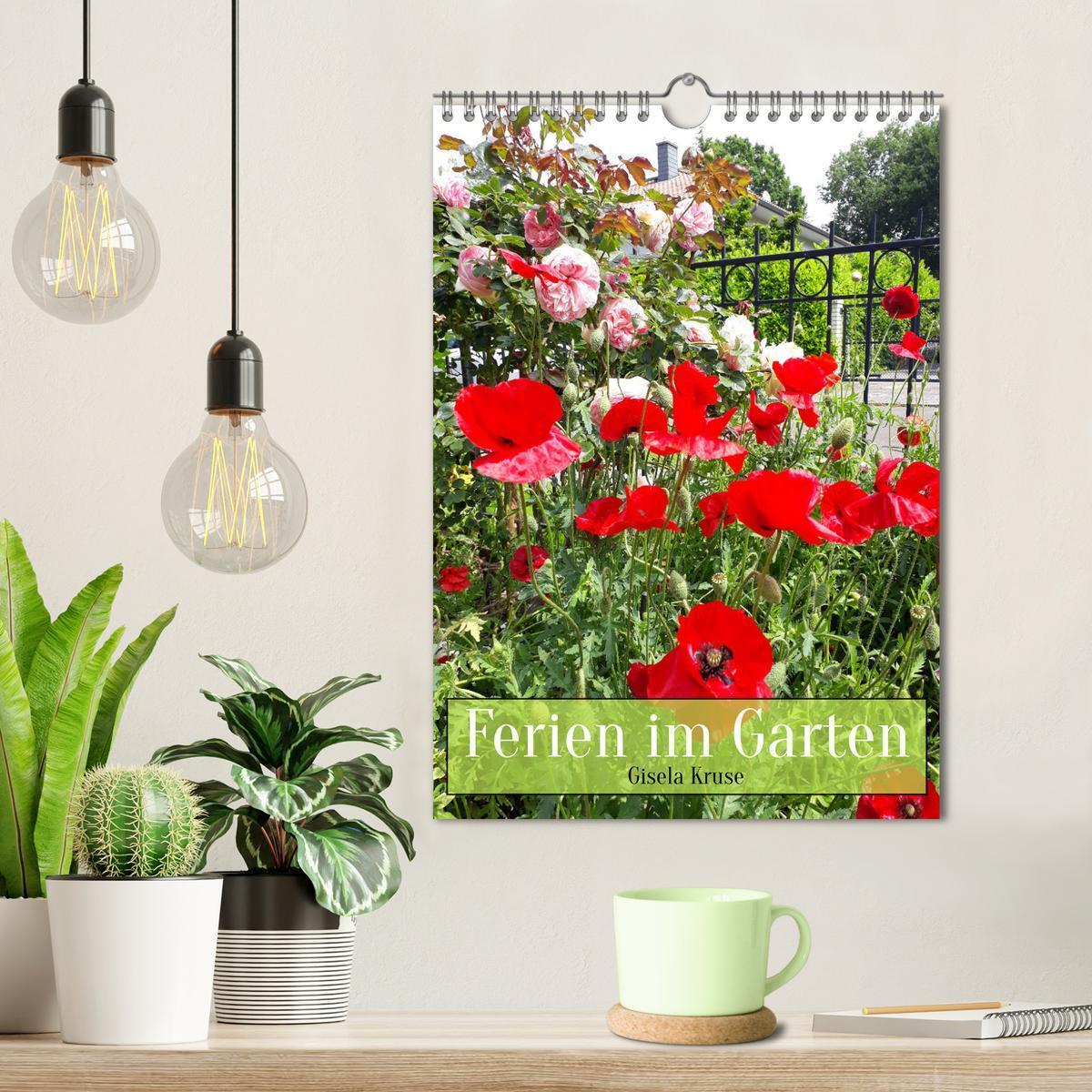 Bild: 9783435926954 | Ferien im Garten (Wandkalender 2025 DIN A4 hoch), CALVENDO...