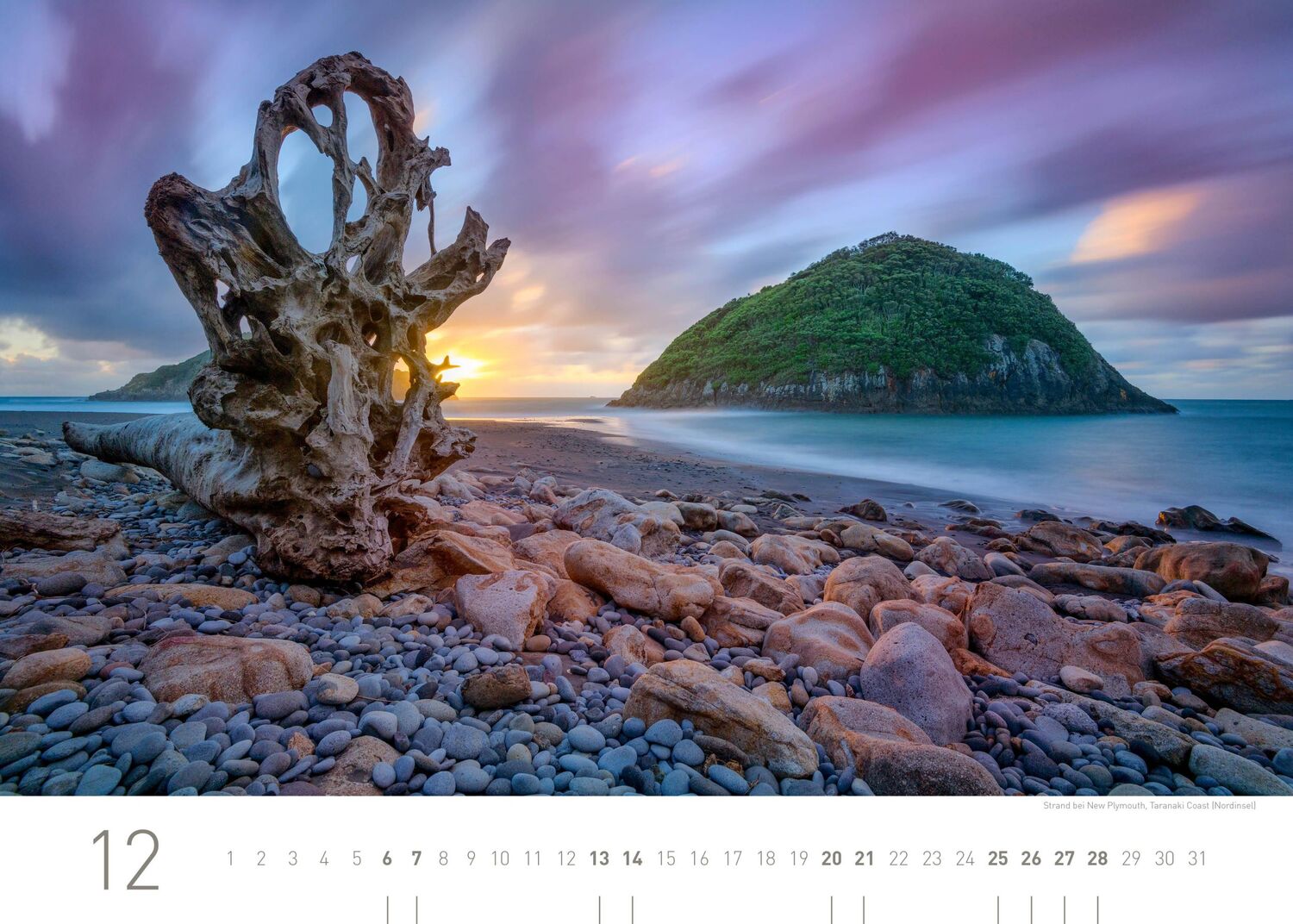 Bild: 9783968555430 | 360° Neuseeland Exklusivkalender 2025 | Limited Edition (70 x 50 cm)