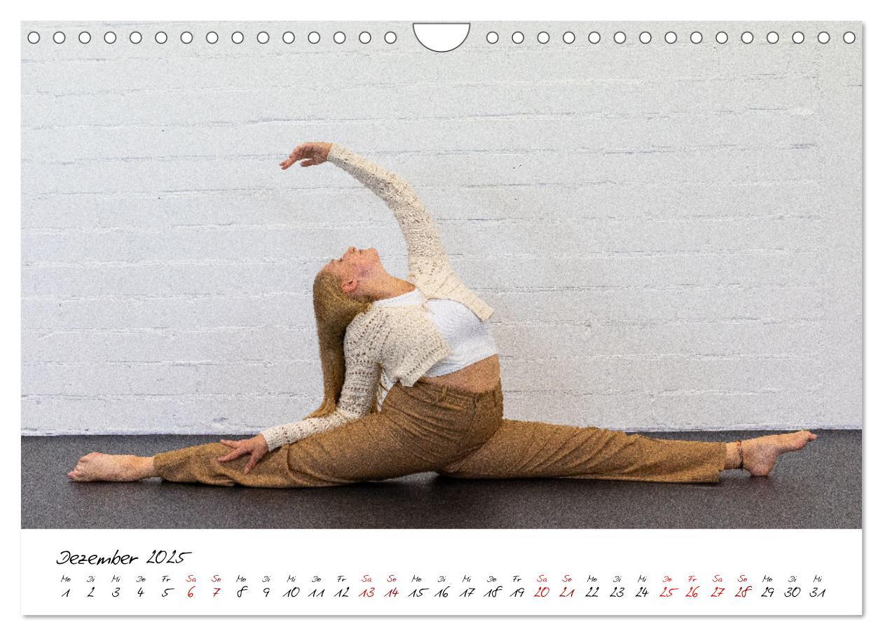 Bild: 9783383950391 | Dance Company eMotion (Wandkalender 2025 DIN A4 quer), CALVENDO...