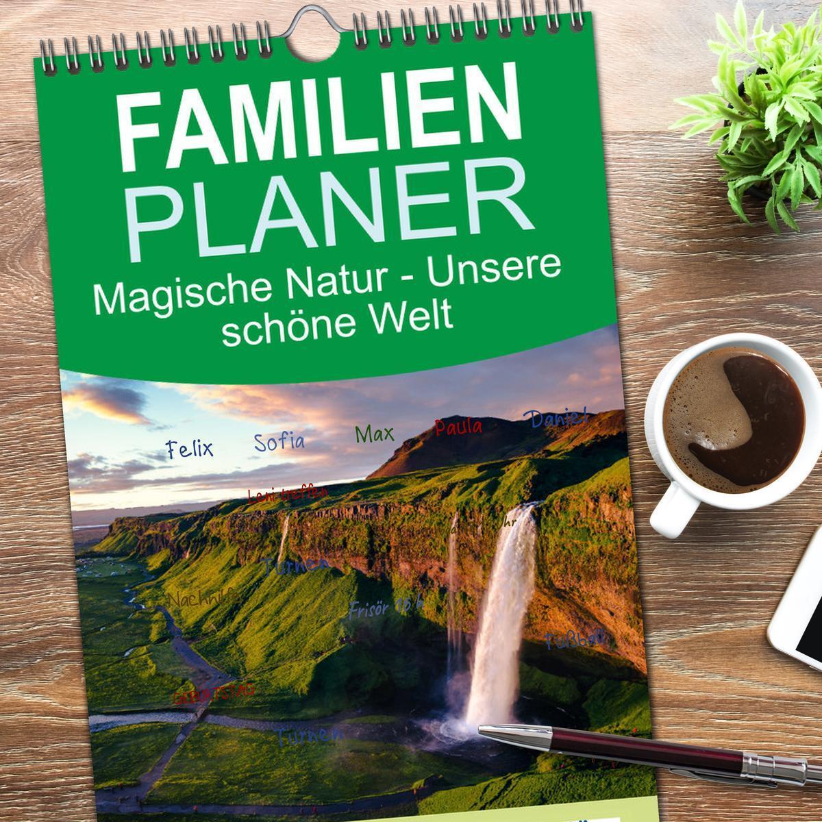 Bild: 9783457095577 | Familienplaner 2025 - Magische Natur - Unsere schöne Welt mit 5...