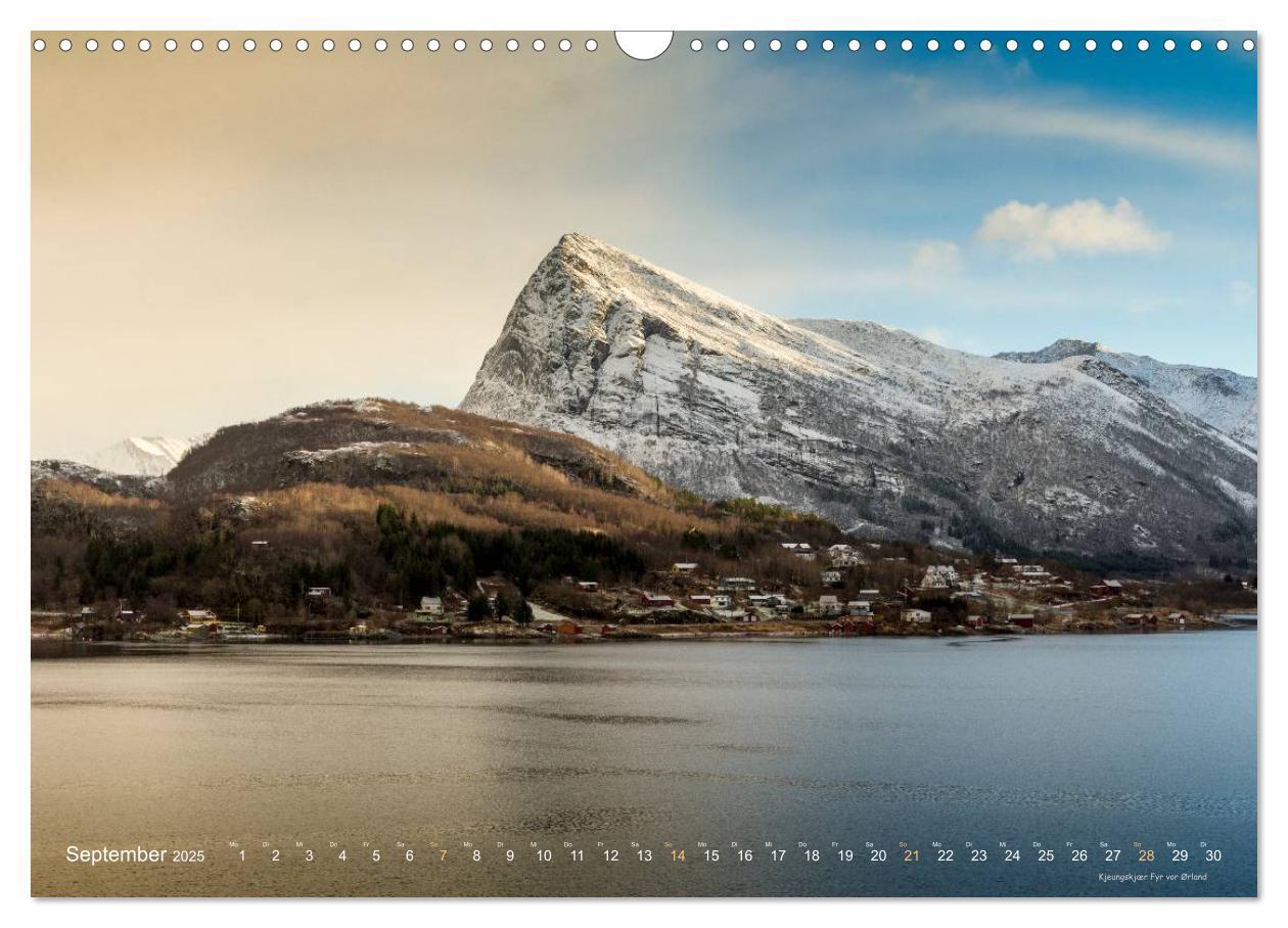 Bild: 9783435626823 | Hurtigruten im Winter - Hunting the light (Wandkalender 2025 DIN A3...