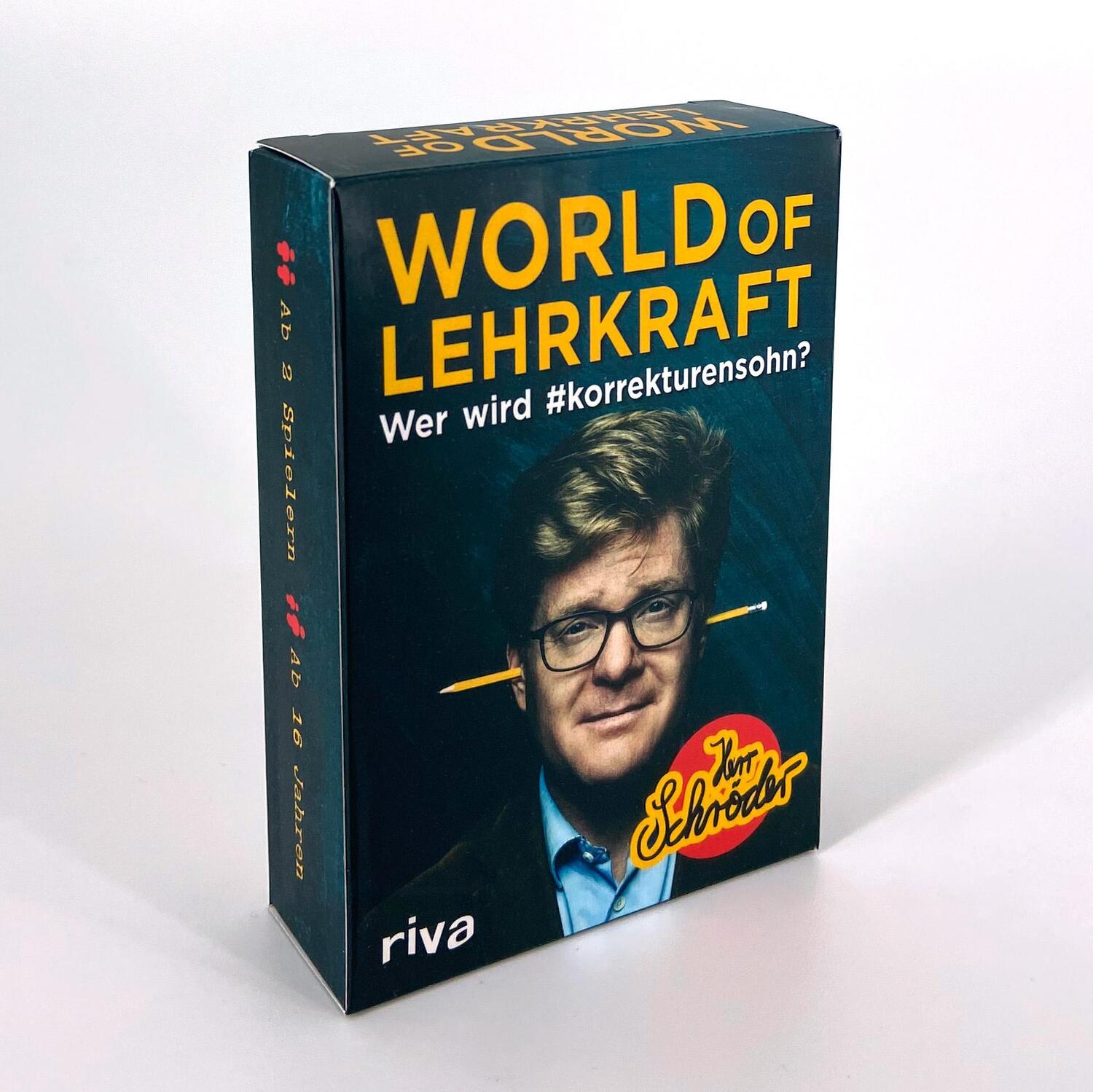 Bild: 9783742315434 | World of Lehrkraft - Das Kartenspiel | Wer wird #korrekturensohn?