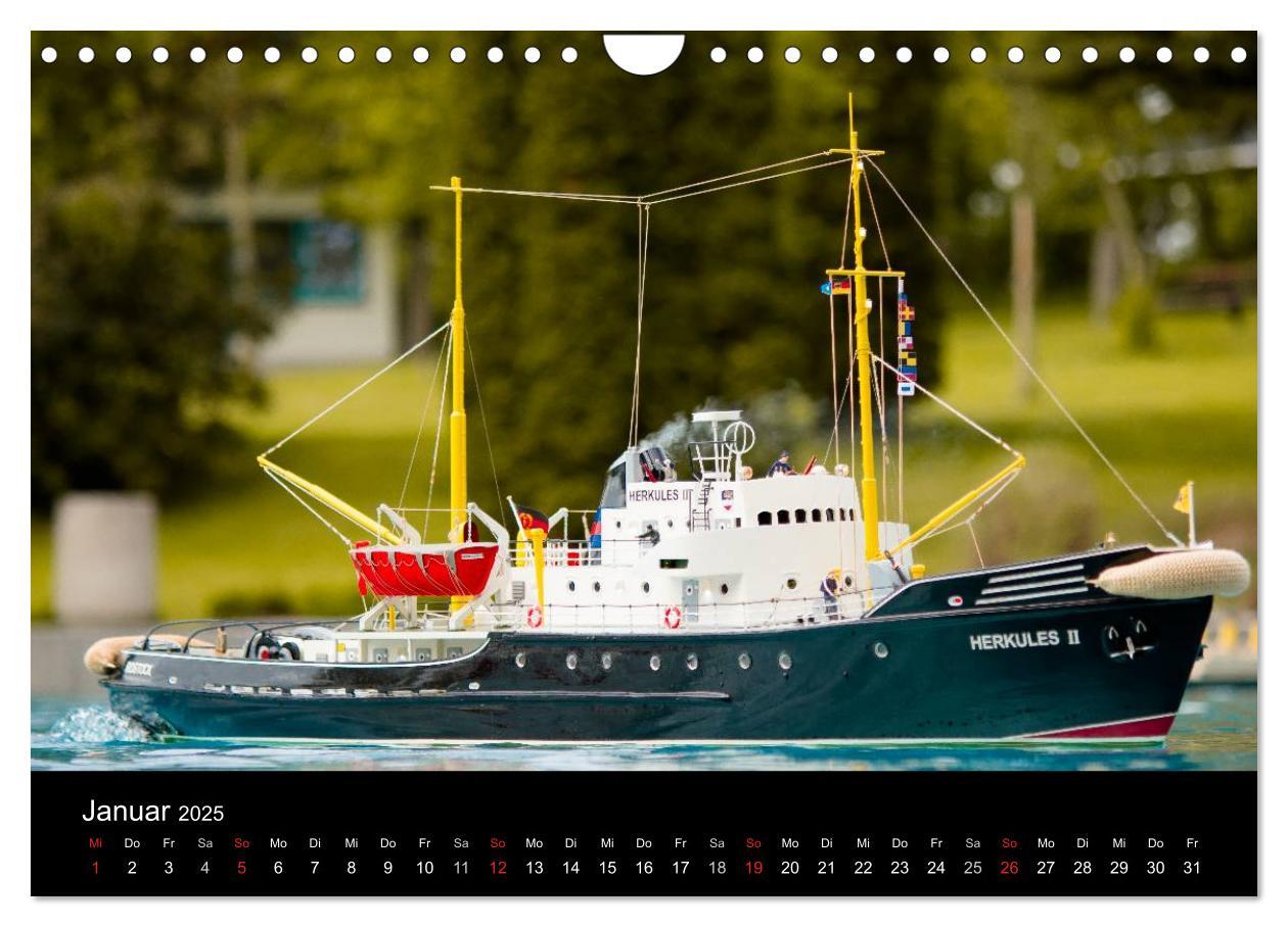 Bild: 9783435678495 | Modellboote in ihrem Element (Wandkalender 2025 DIN A4 quer),...