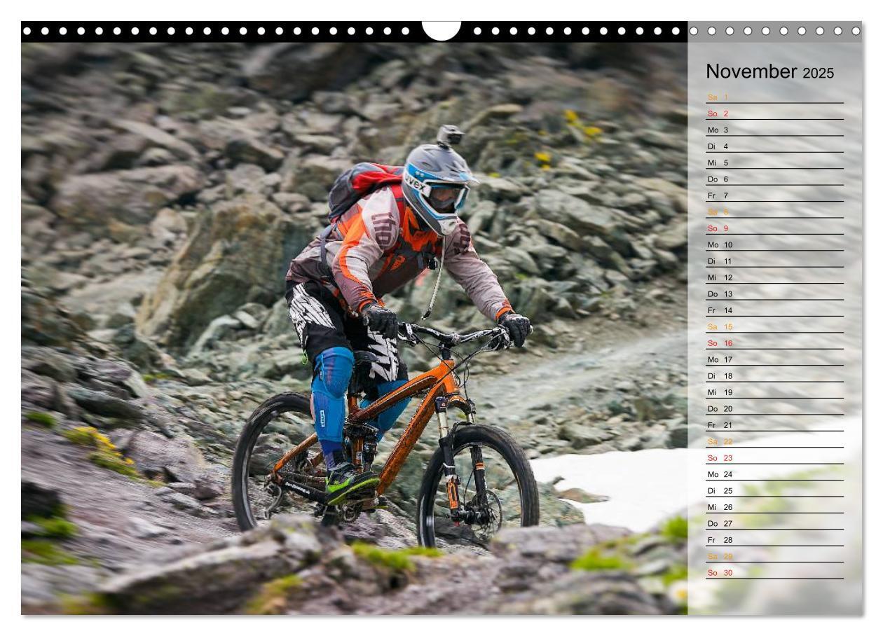 Bild: 9783435537006 | Downhill Moments (Wandkalender 2025 DIN A3 quer), CALVENDO...