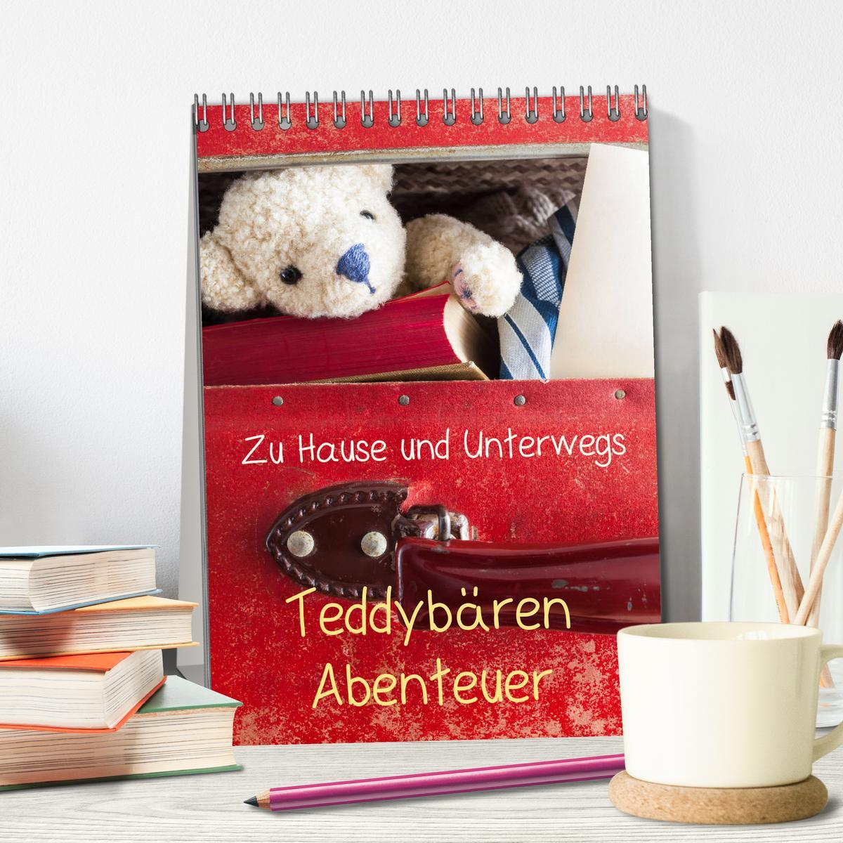 Bild: 9783435962846 | Teddybären Abenteuer - Zu Hause und Unterwegs (Tischkalender 2025...