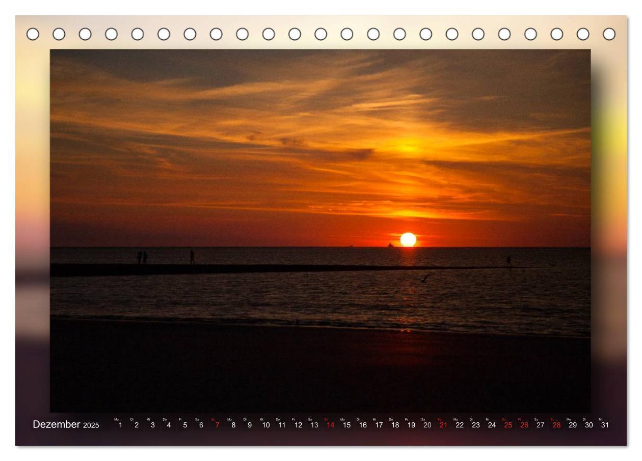 Bild: 9783435682546 | Baltrum - Ein Tag am Strand (Tischkalender 2025 DIN A5 quer),...