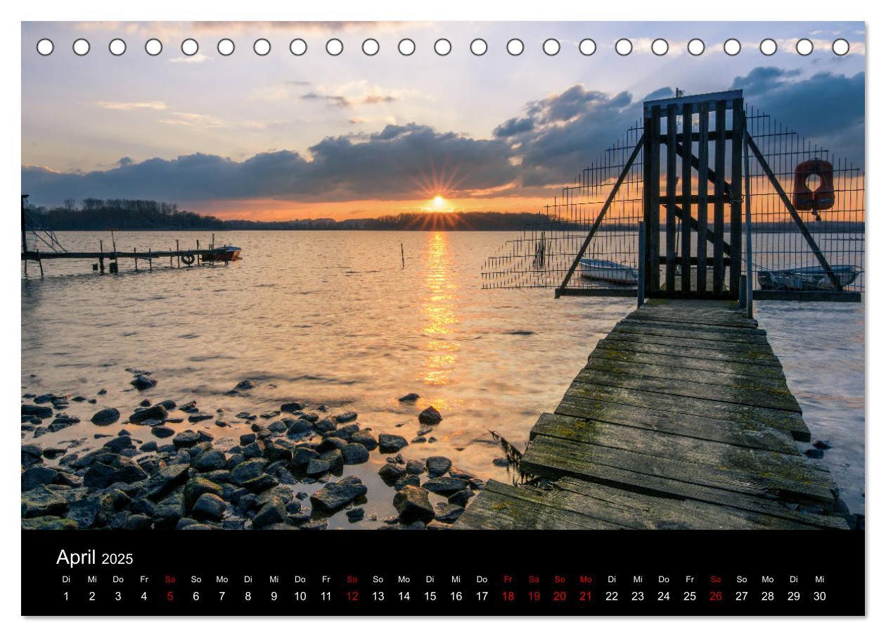 Bild: 9783435390106 | Ostholsteins Ostseeküste (Tischkalender 2025 DIN A5 quer), CALVENDO...