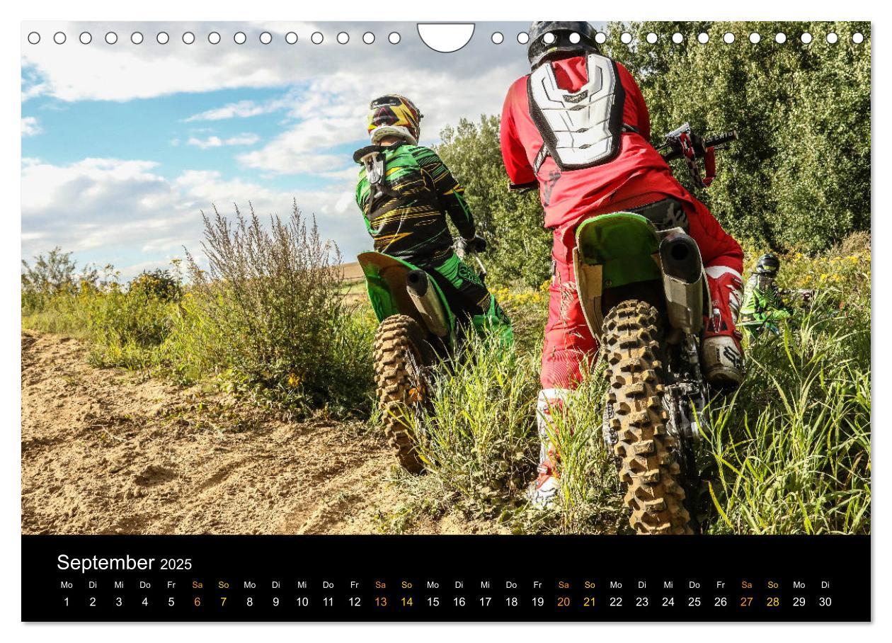 Bild: 9783435433766 | MX Racing 2025 (Wandkalender 2025 DIN A4 quer), CALVENDO...