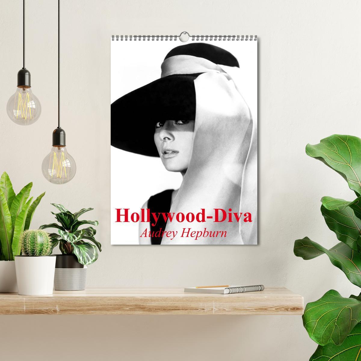 Bild: 9783457047927 | Hollywood-Diva - Audrey Hepburn (Wandkalender 2025 DIN A3 hoch),...