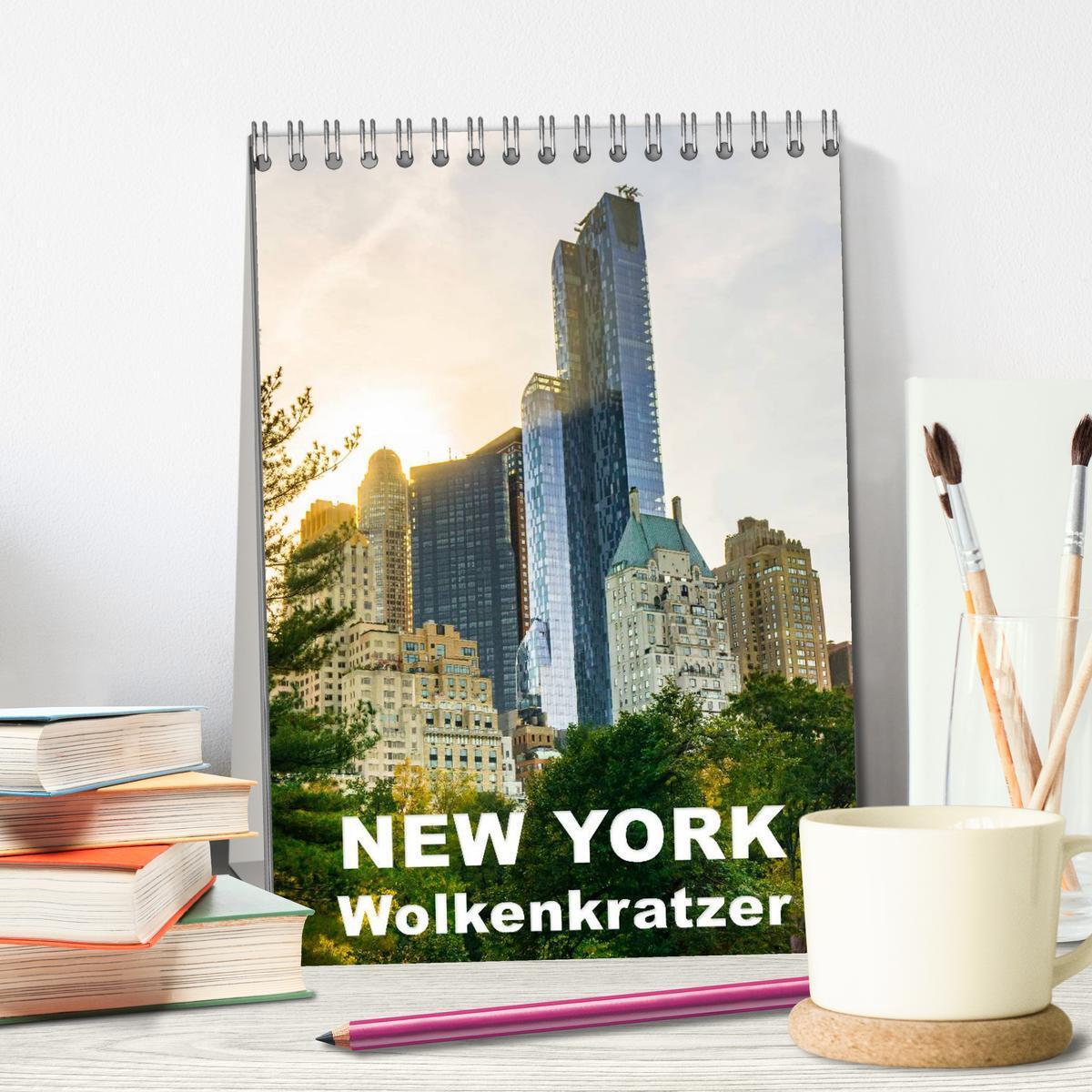 Bild: 9783457009390 | New York Wolkenkratzer (Tischkalender 2025 DIN A5 hoch), CALVENDO...