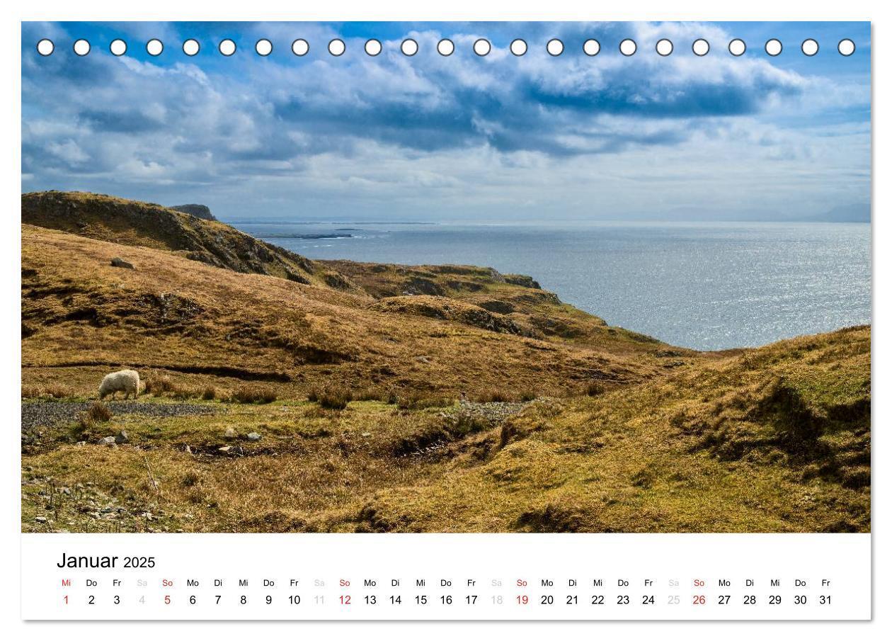 Bild: 9783435825189 | Irland. Wild Atlantic Views. (Tischkalender 2025 DIN A5 quer),...