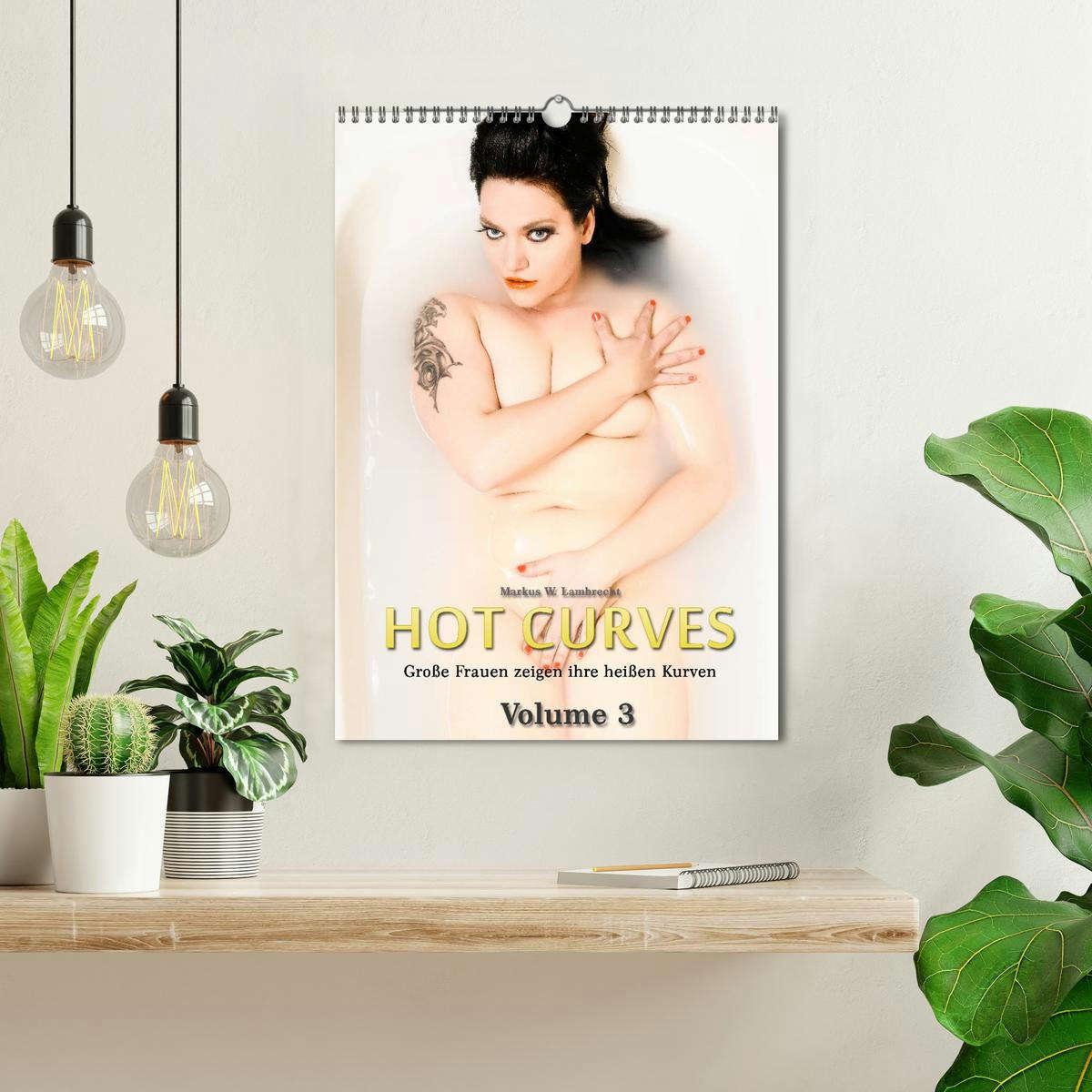 Bild: 9783457074206 | Hot Curves Volume 3 (Wandkalender 2025 DIN A3 hoch), CALVENDO...