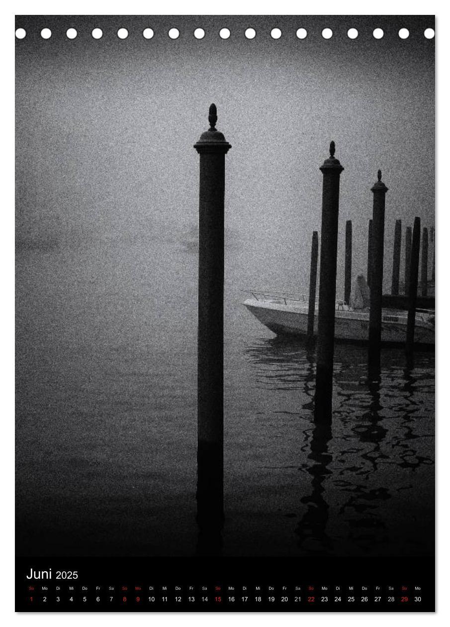 Bild: 9783457056196 | Venice Noir - Das etwas andere Venedig (Tischkalender 2025 DIN A5...