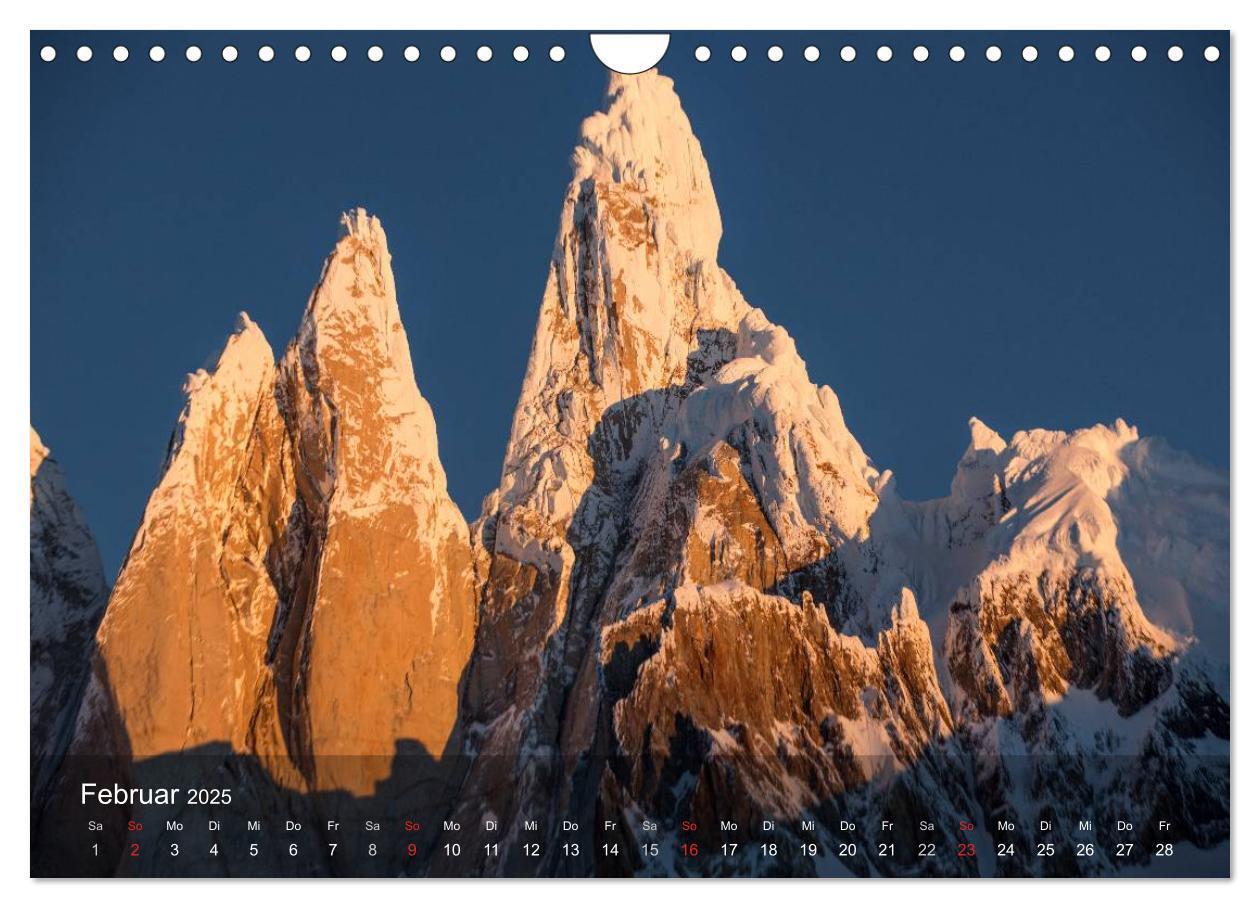 Bild: 9783435724024 | Majestätische Berge Cerro Torre Patagonien (Wandkalender 2025 DIN...