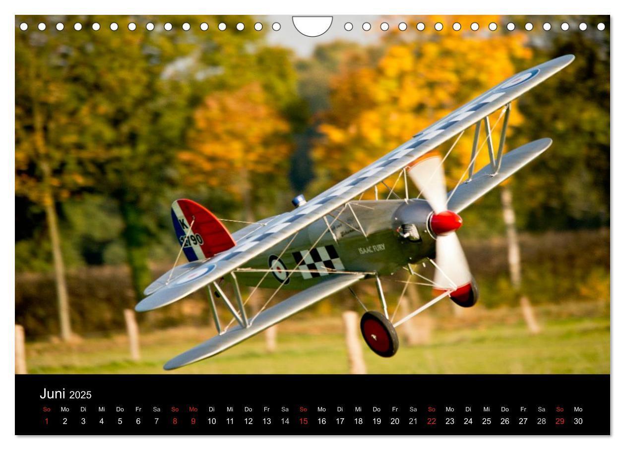 Bild: 9783435732395 | Modellflieger (Wandkalender 2025 DIN A4 quer), CALVENDO Monatskalender