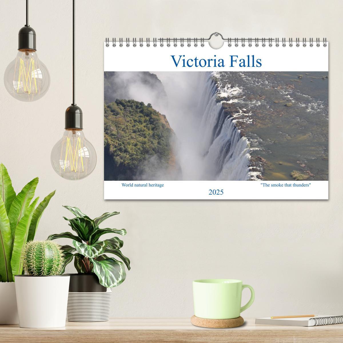 Bild: 9781325940455 | World natural heritage Victoria Falls - The smoke that thunders...