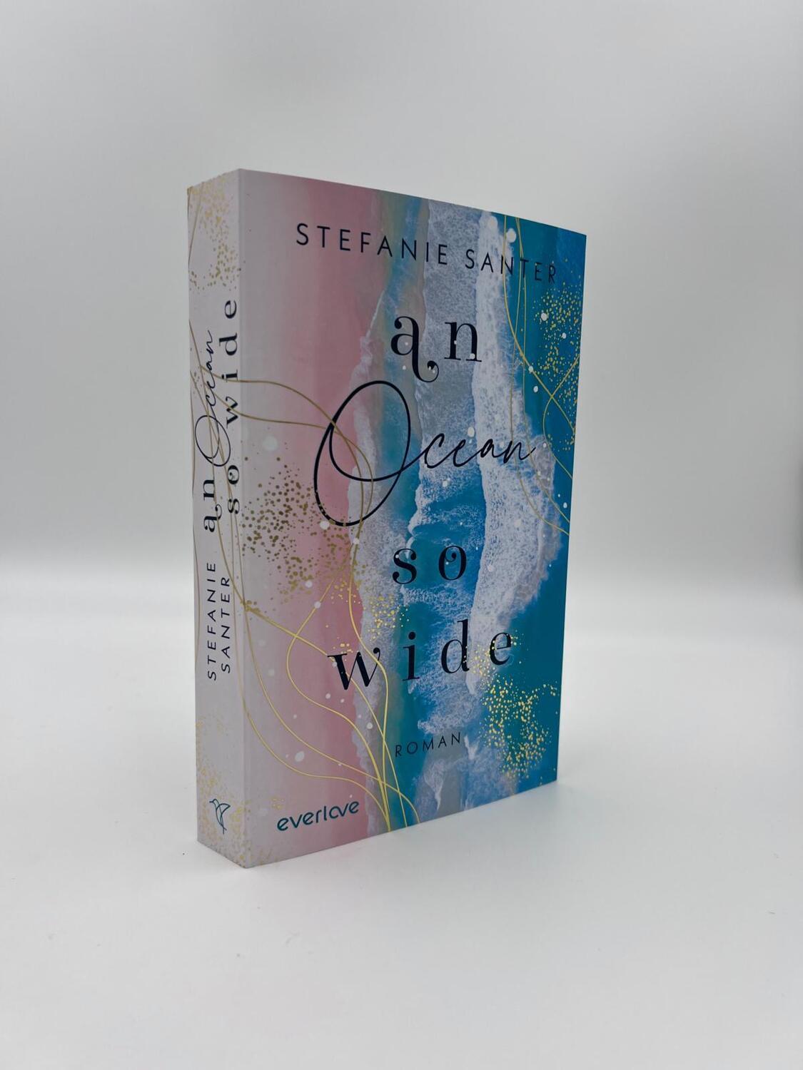 Bild: 9783492063906 | An Ocean so Wide | Stefanie Santer | Taschenbuch | 352 S. | Deutsch