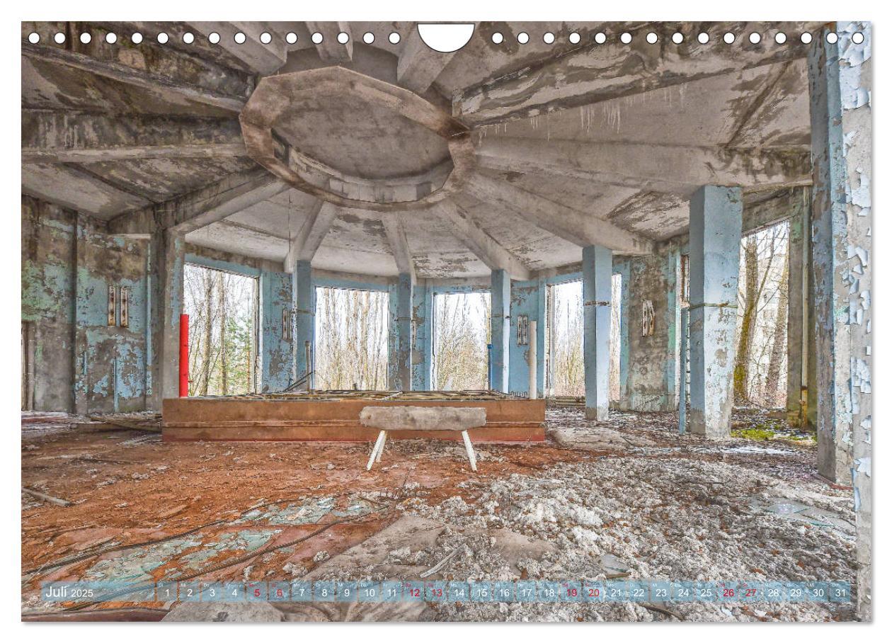 Bild: 9783435245680 | Tschernobyl - Die Sperrzone um das Atomkraftwerk (Wandkalender 2025...