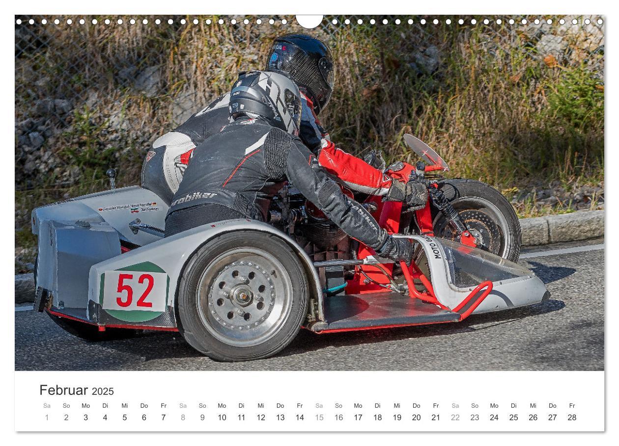 Bild: 9783435018338 | Motorradgespanne am Jochpass (Wandkalender 2025 DIN A3 quer),...