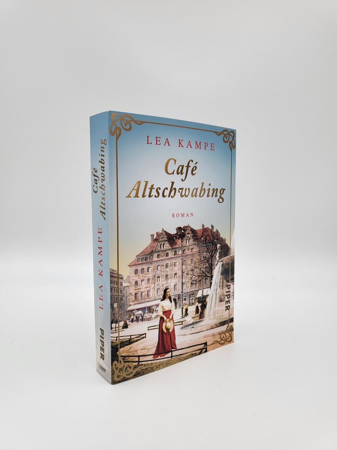 Bild: 9783492318099 | Café Altschwabing | Roman Historischer Roman | Lea Kampe | Taschenbuch