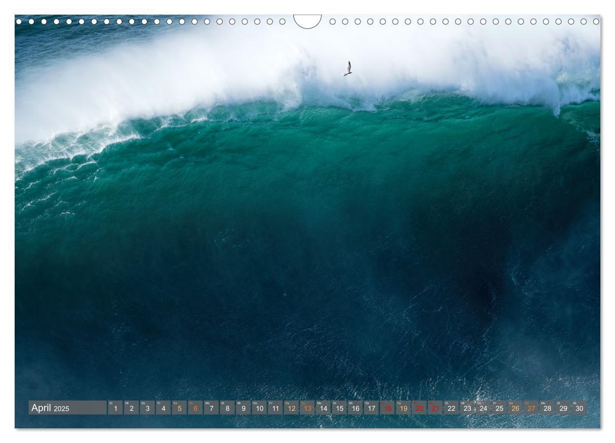 Bild: 9783457199503 | OCEAN POWER - Die Riesenwellen von Nazaré (Wandkalender 2025 DIN A3...