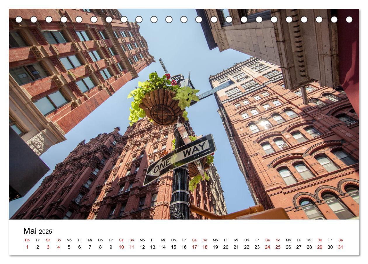 Bild: 9783435184866 | Weltstadt New York (Tischkalender 2025 DIN A5 quer), CALVENDO...