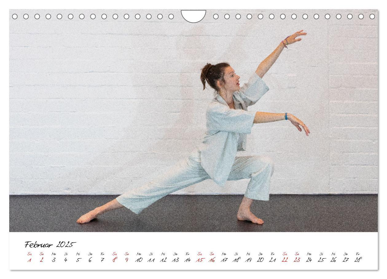 Bild: 9783383950391 | Dance Company eMotion (Wandkalender 2025 DIN A4 quer), CALVENDO...