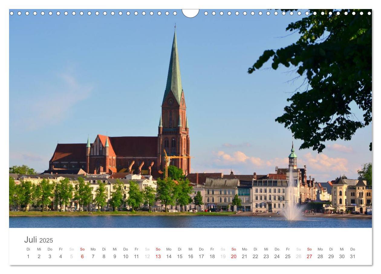 Bild: 9783435708123 | Schwerin - Impressionen (Wandkalender 2025 DIN A3 quer), CALVENDO...