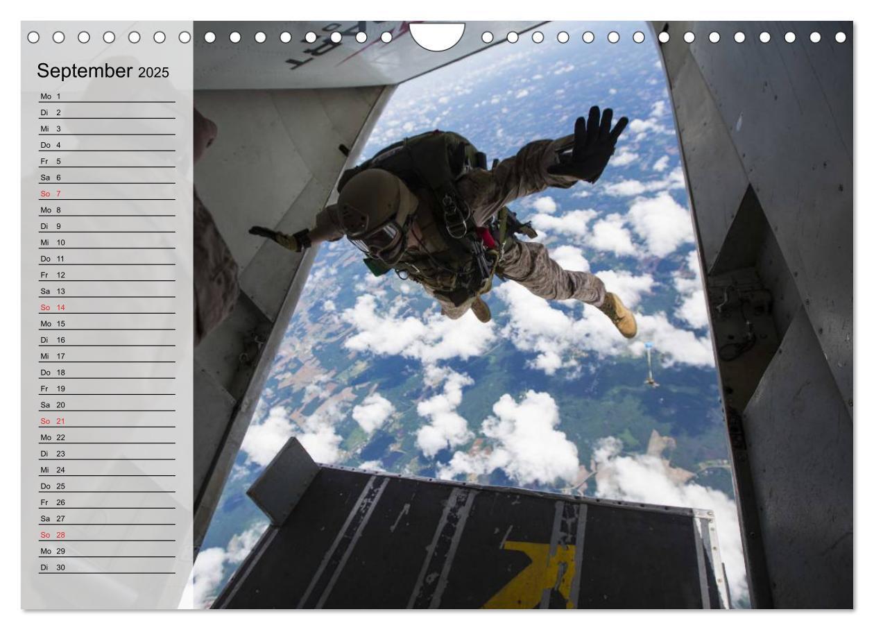 Bild: 9783435547920 | Fallschirmspringer. Absprung der U.S. Navy Seals (Wandkalender 2025...