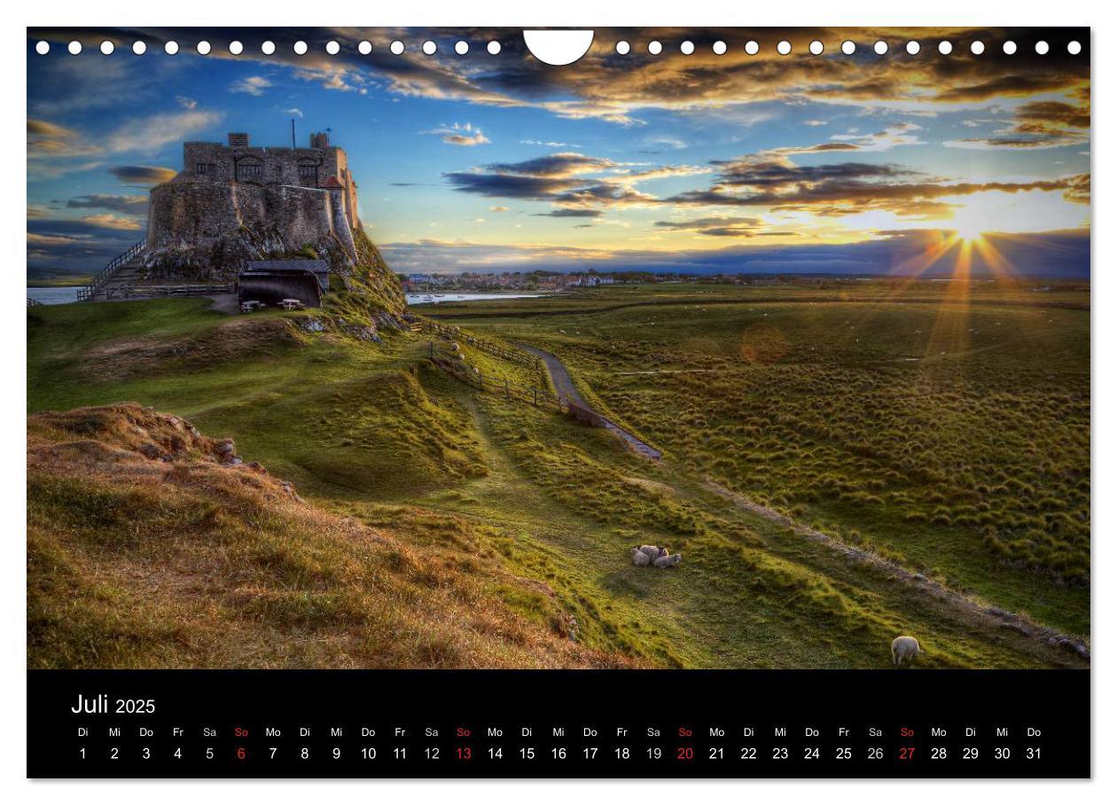 Bild: 9783435731299 | Holy Island - England (Wandkalender 2025 DIN A4 quer), CALVENDO...