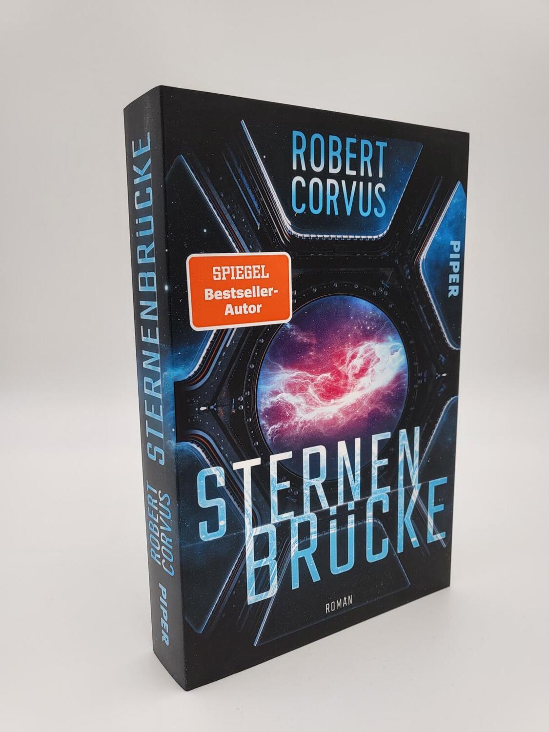 Bild: 9783492706261 | Sternenbrücke | Roman Eine mitreißende Space Opera | Robert Corvus