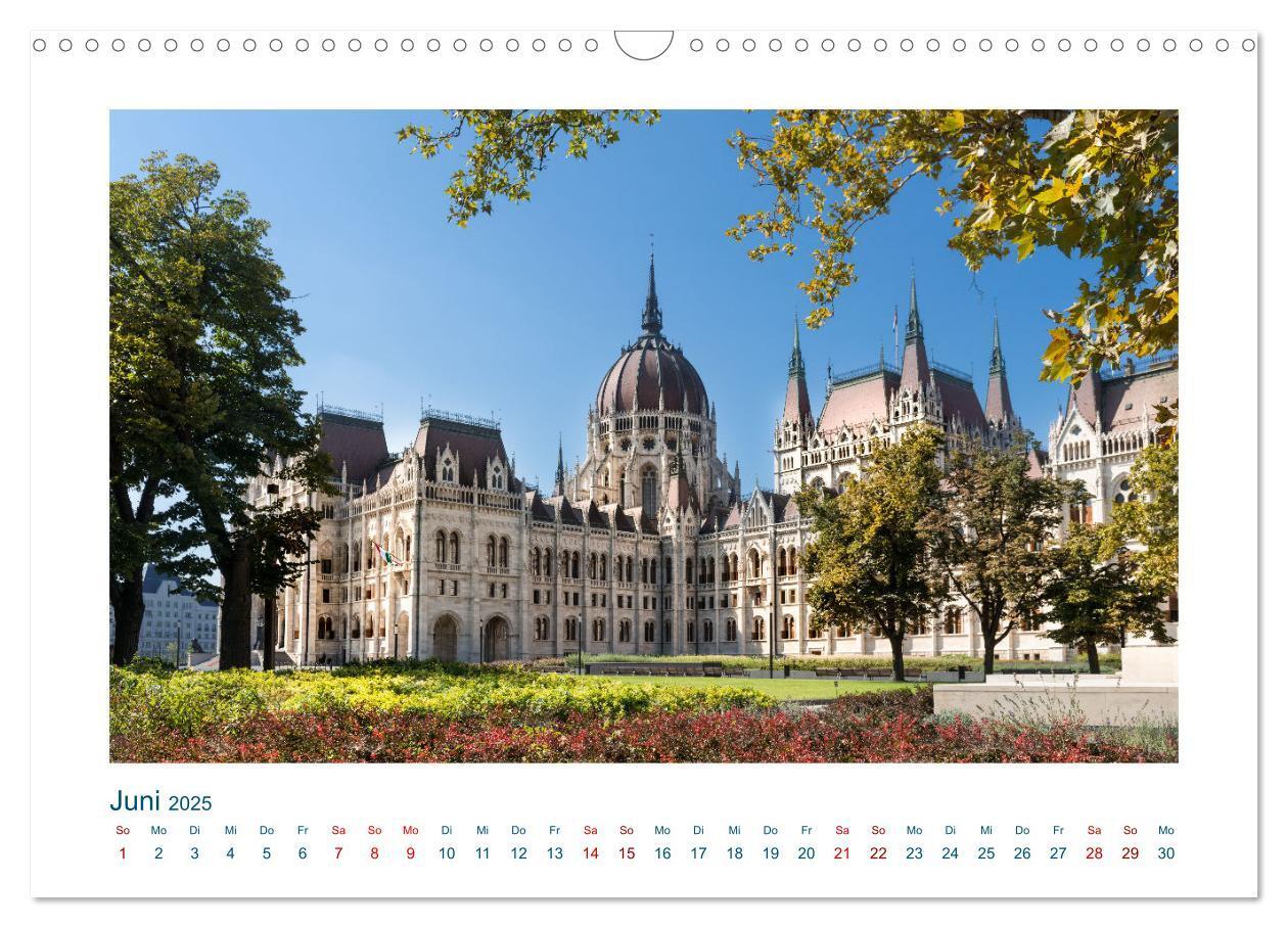 Bild: 9783383816192 | Budapest: zwischen Parlamentsgebäude und Burgpalast (Wandkalender...