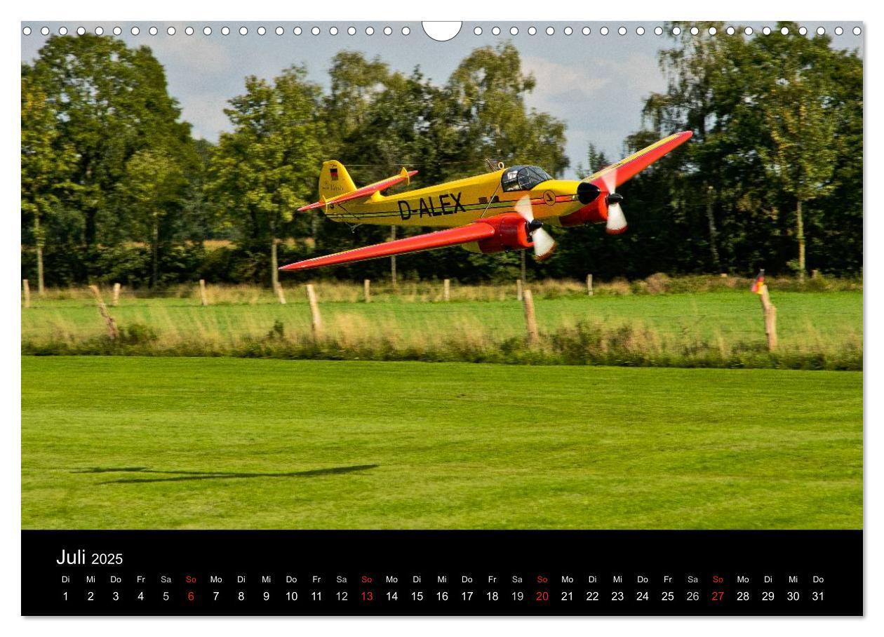 Bild: 9783435732098 | Modellflieger (Wandkalender 2025 DIN A3 quer), CALVENDO Monatskalender