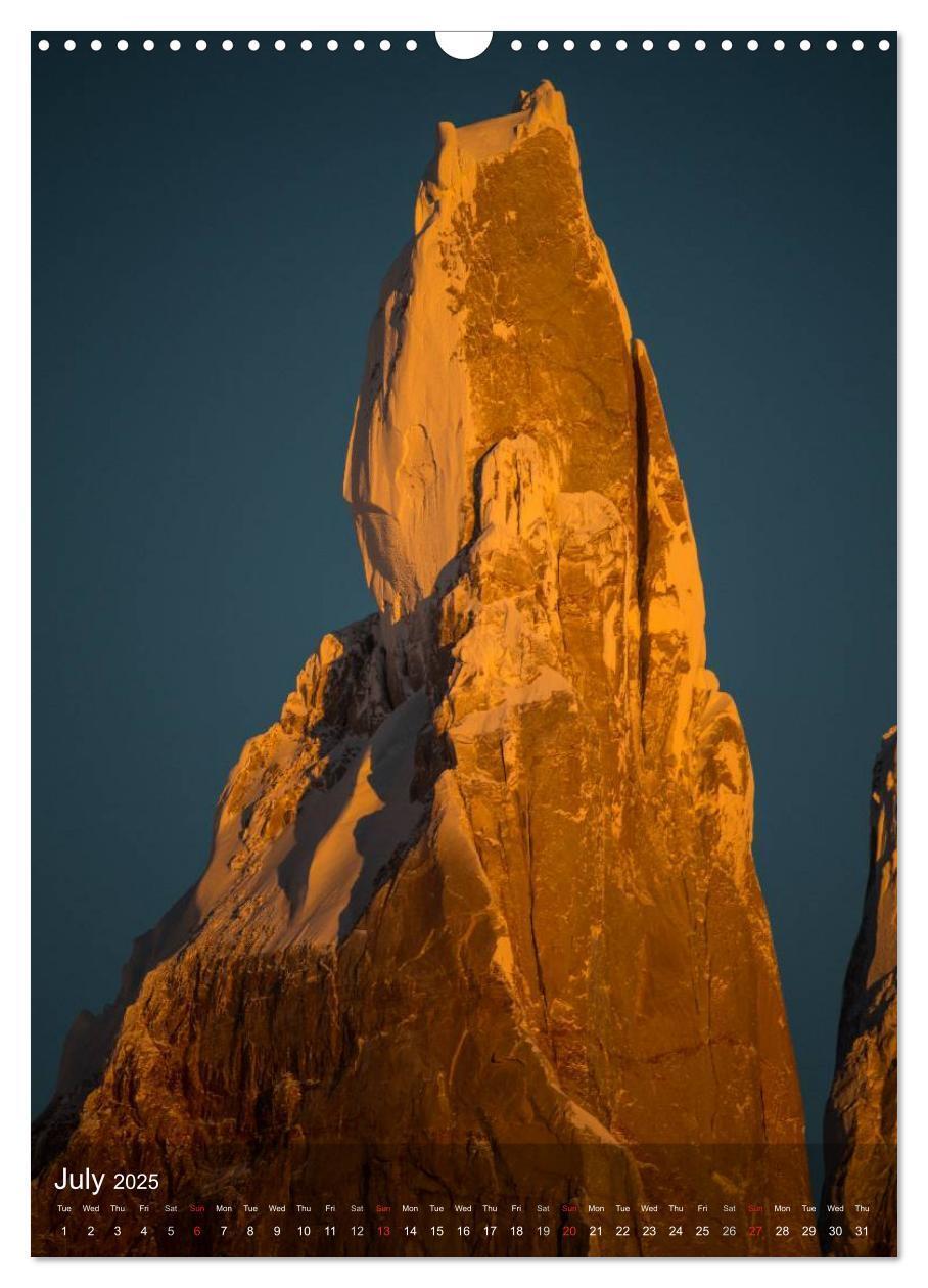 Bild: 9781325976515 | Majestic Mountains of Patagonia: Cerro Torre / UK-Version (Wall...