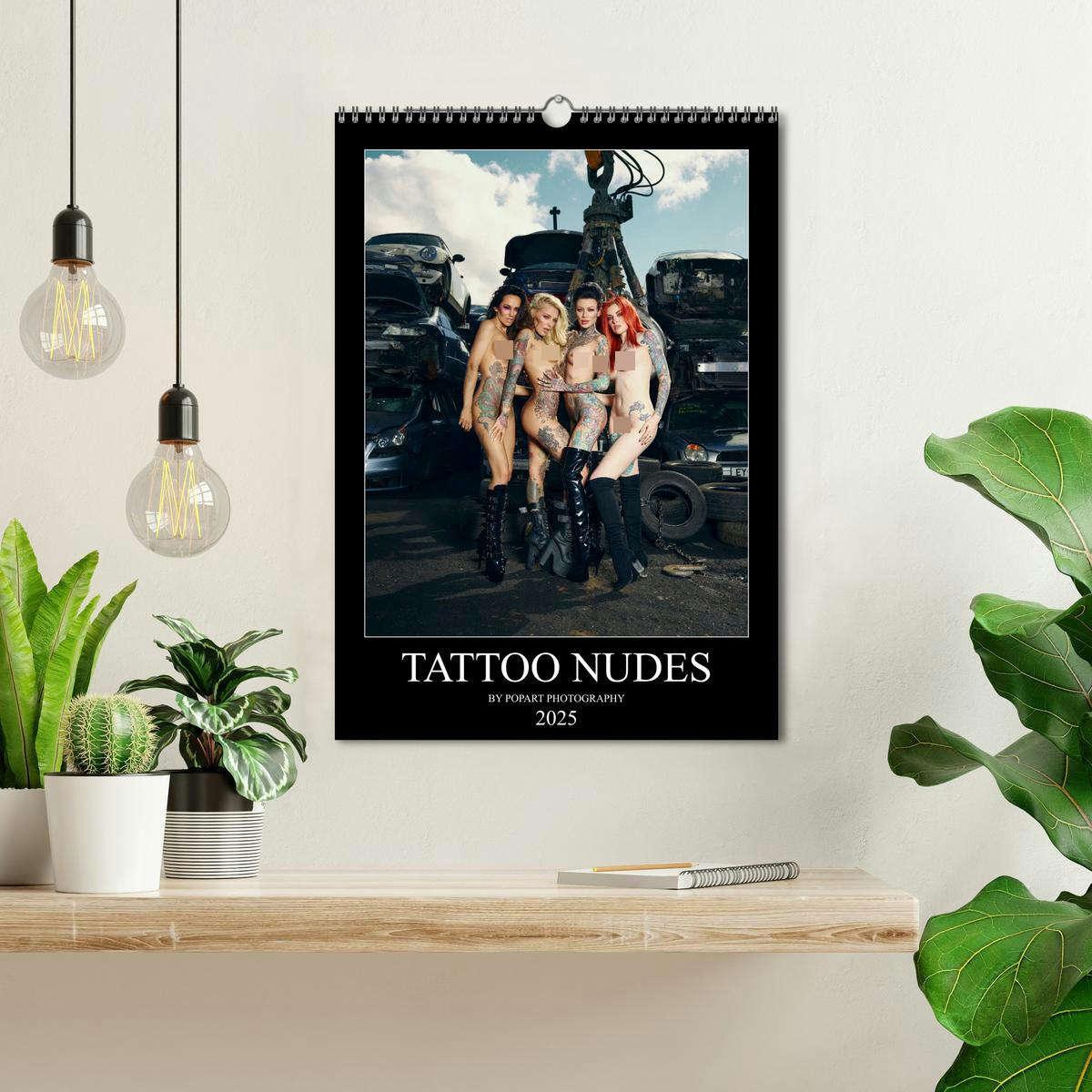 Bild: 9783435975747 | TATTOO NUDES (Wandkalender 2025 DIN A3 hoch), CALVENDO Monatskalender