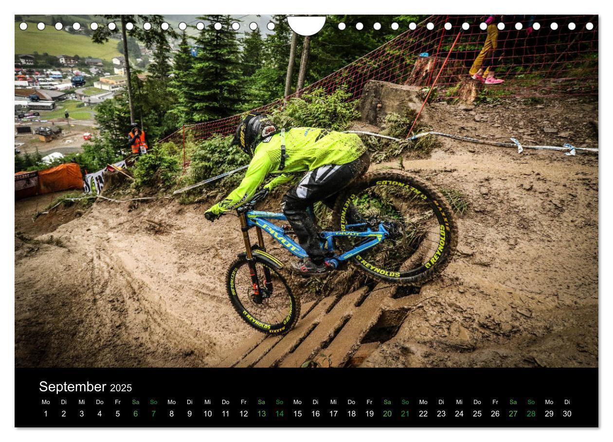 Bild: 9783435433124 | Downhill Racing 2025 (Wandkalender 2025 DIN A4 quer), CALVENDO...