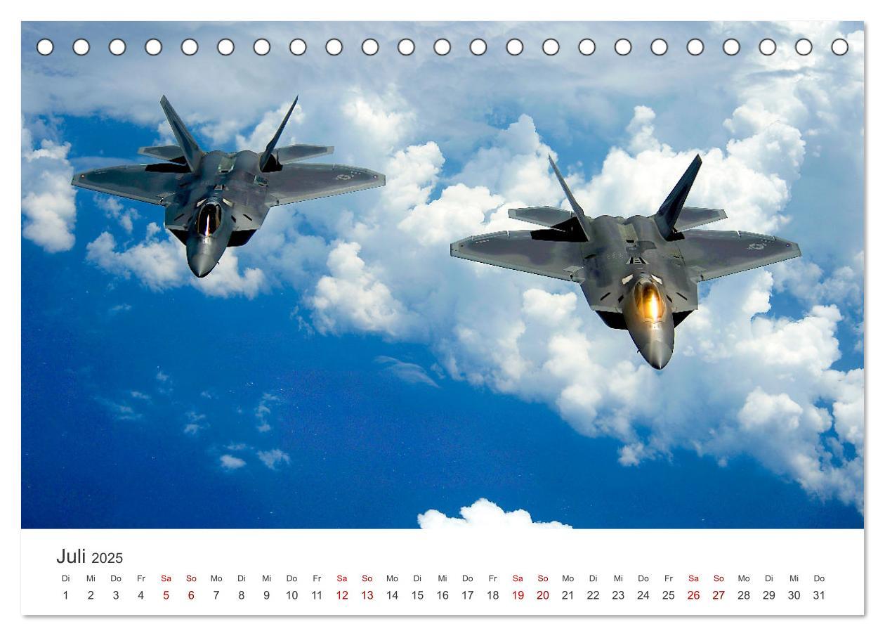 Bild: 9783383917622 | Kampfjets - Düsenjäger-Kalender (Tischkalender 2025 DIN A5 quer),...