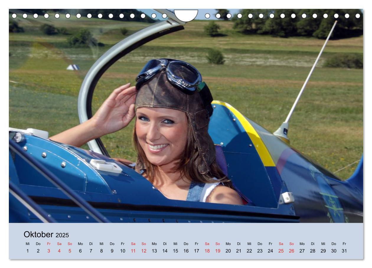 Bild: 9783435809943 | Aircraft Girls 2025 (Wandkalender 2025 DIN A4 quer), CALVENDO...