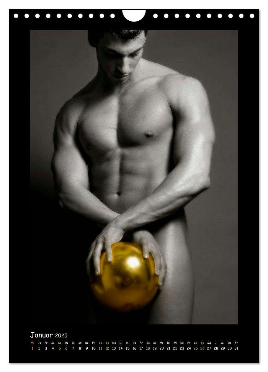 Bild: 9783457035221 | Golden Ball - Männer Akte (Wandkalender 2025 DIN A4 hoch), CALVENDO...