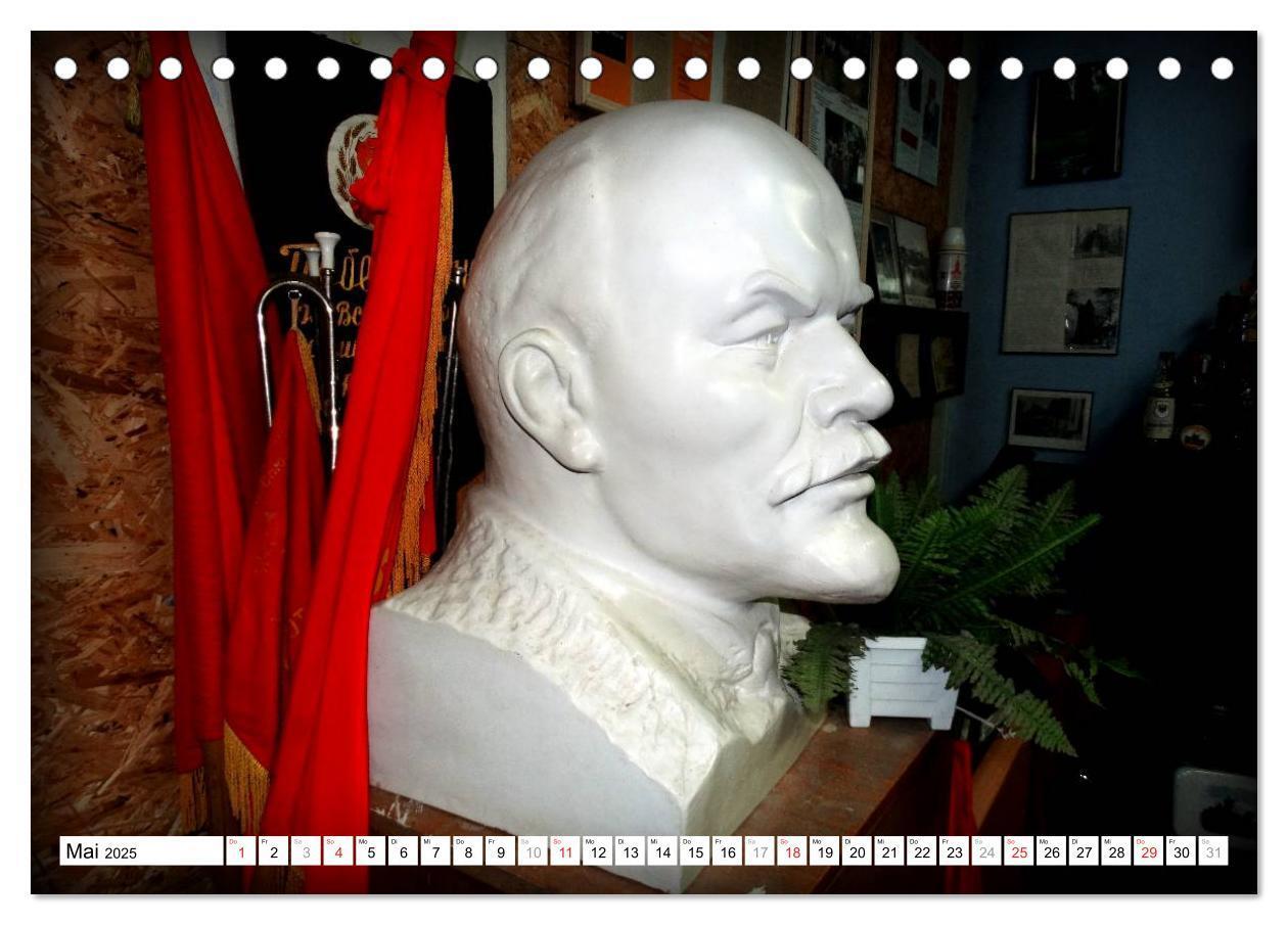 Bild: 9783435588800 | LENIN LEBT - Bilder einer Ikone (Tischkalender 2025 DIN A5 quer),...