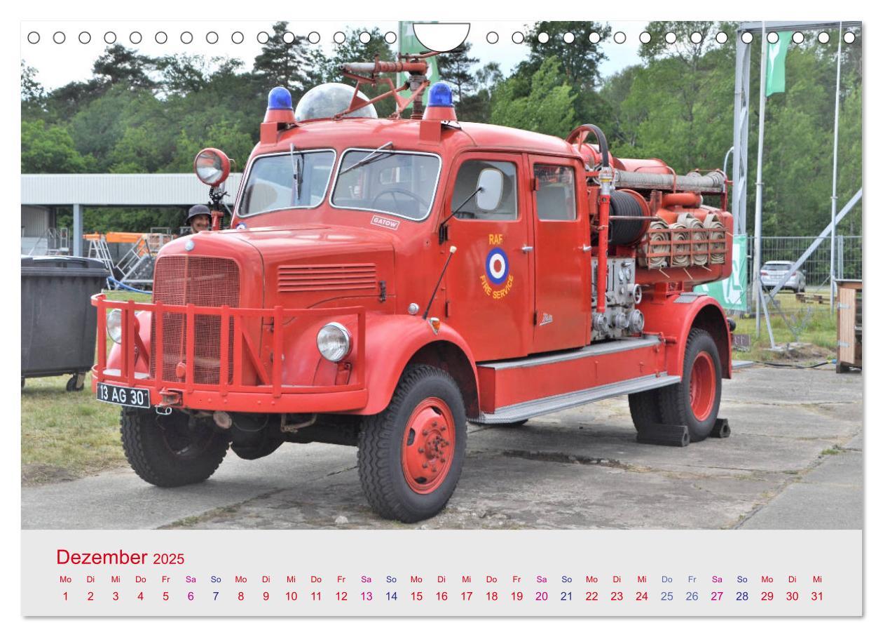 Bild: 9783435213535 | Oldtimer-FEUERWEHR (Wandkalender 2025 DIN A4 quer), CALVENDO...