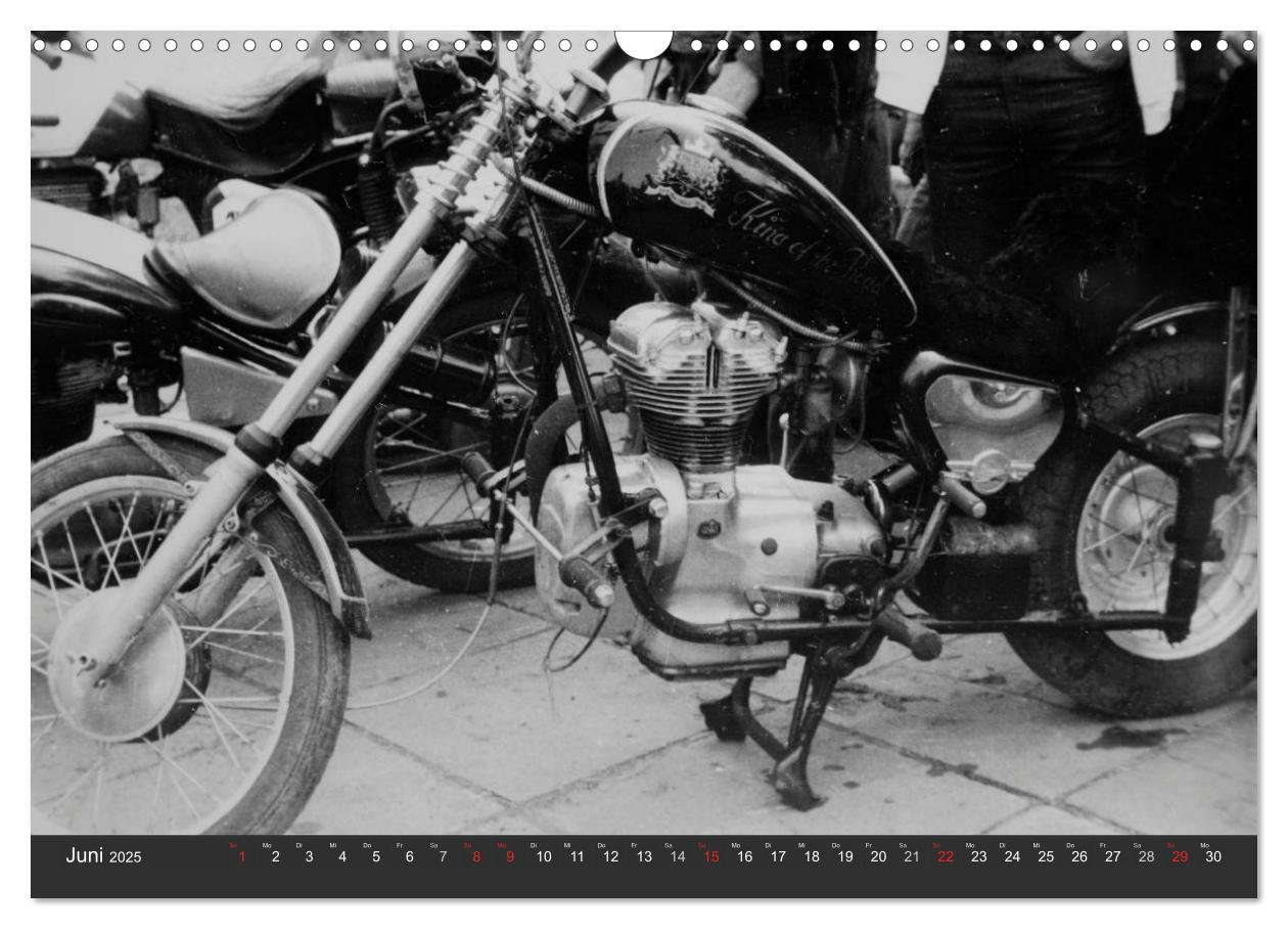 Bild: 9783435532087 | east Rider - Biker und Bikes aus der DDR (Wandkalender 2025 DIN A3...