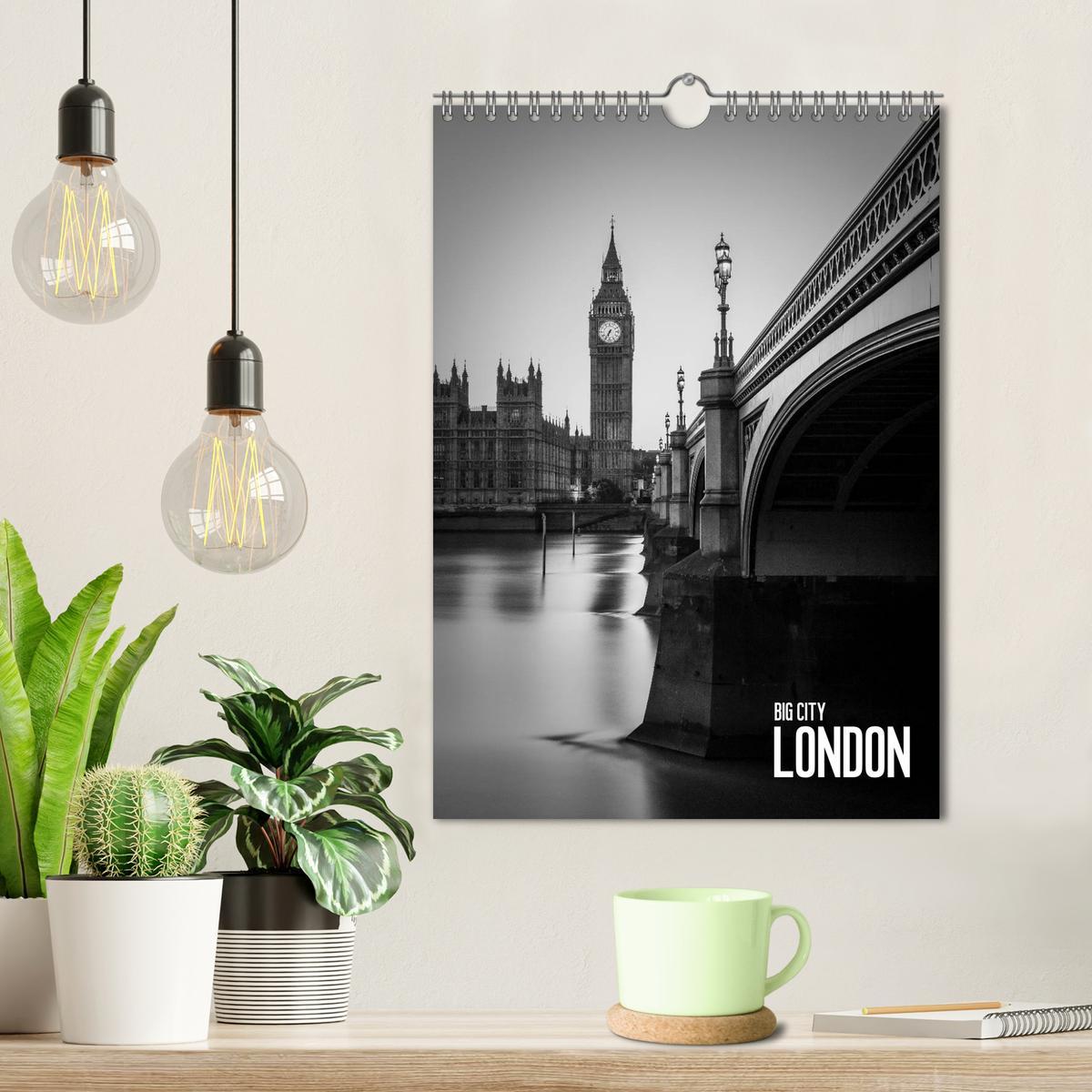 Bild: 9783457050873 | Big City London (Wandkalender 2025 DIN A4 hoch), CALVENDO...