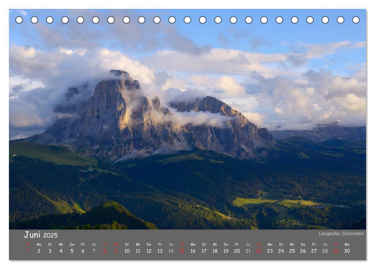 Bild: 9783435841165 | Traumhafte Bergwelt Kalender (Tischkalender 2025 DIN A5 quer),...